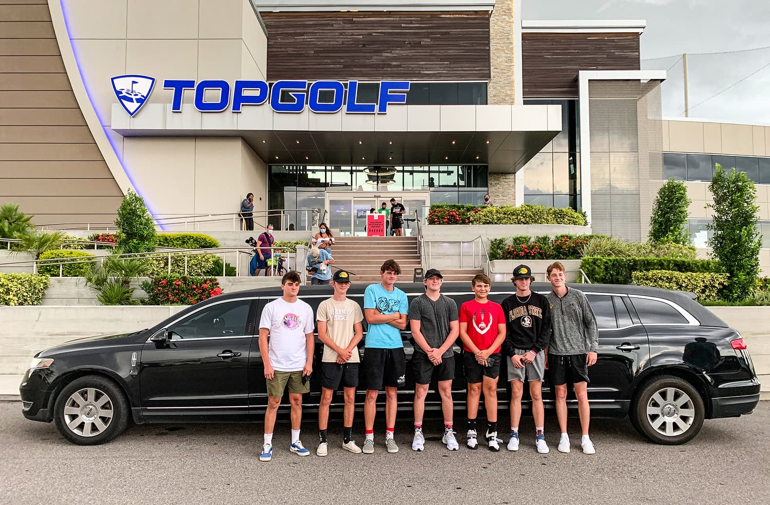 Lincoln MKT Stretch Limo