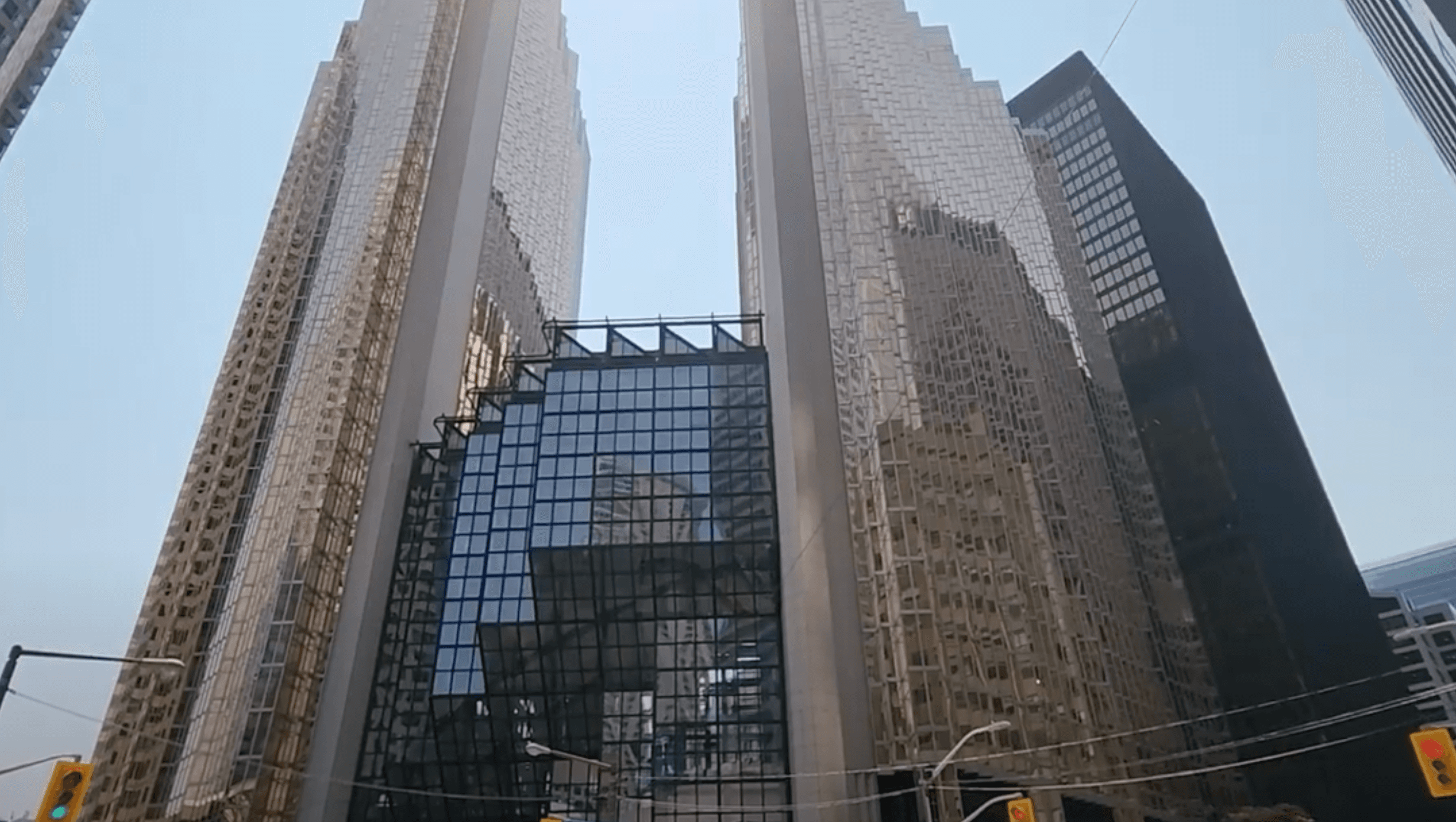 Limo Service to Downtown Toronto and Yorkville